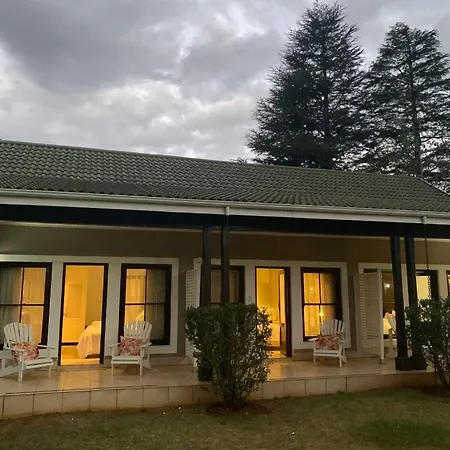 Karmichael Farm Guest House Himeville Exterior photo