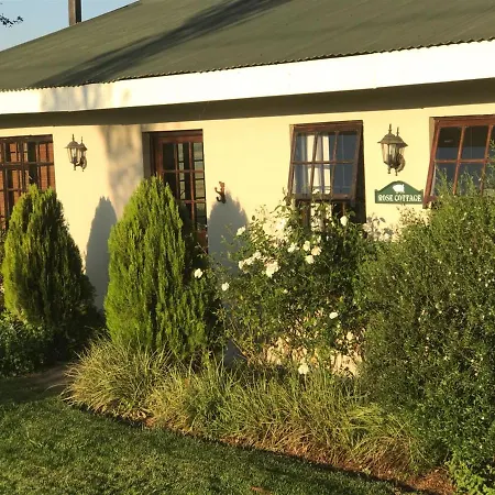 Karmichael Farm Guest House Himeville Exterior photo